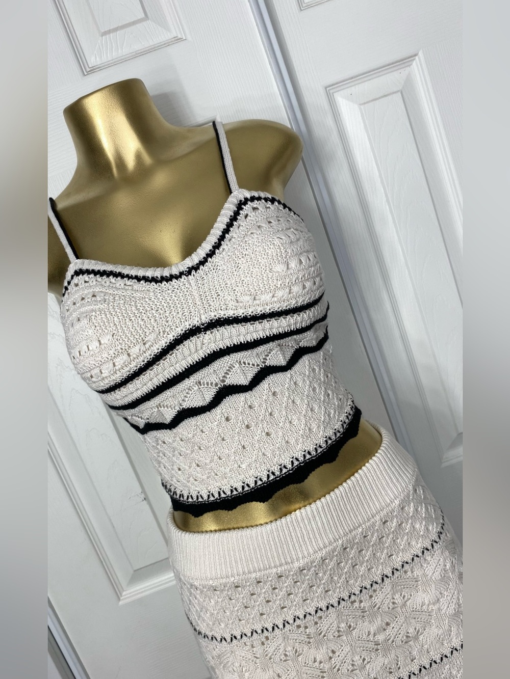 Olive & Oak Cream Maxi Skirt with Black Trim - Picture 4 of 10